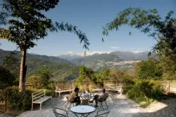 Bamboo Retreat Hotel - Outside Building View Patio