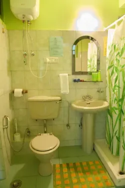 Panorama View Double Room with Balcony  : Bathroom - Bamboo