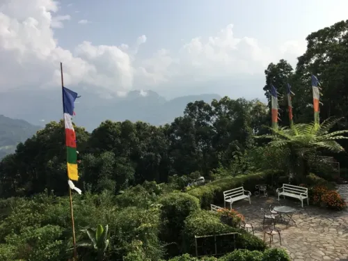 Bamboo Retreat Hotel - Outside Building View Patio