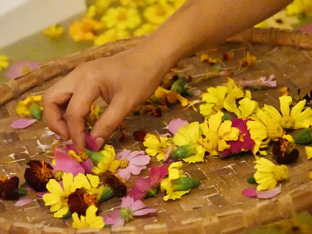 Herbal Bath at Bamboo Retreat Hotel Image